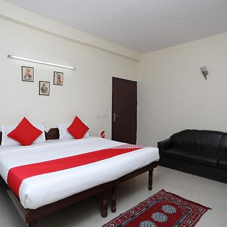 Hotel O Celebration Bnb Home Делі Екстер'єр фото