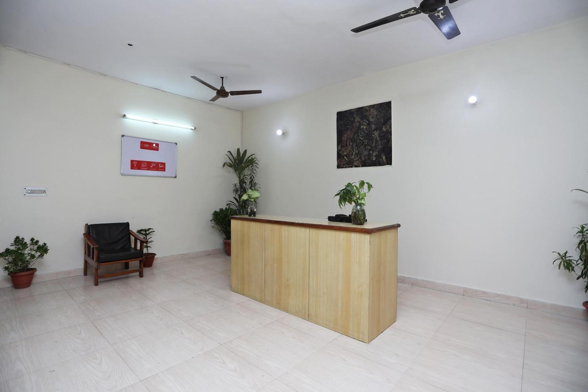 Hotel O Celebration Bnb Home Делі Екстер'єр фото