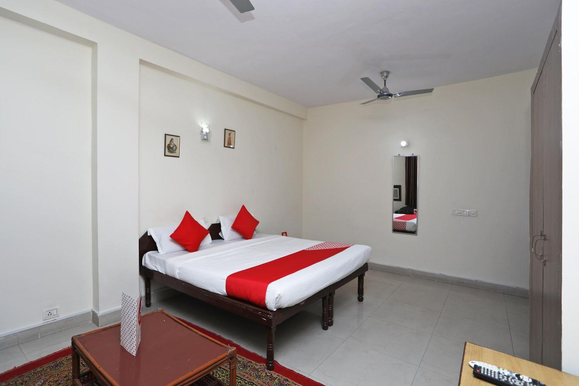 Hotel O Celebration Bnb Home Делі Екстер'єр фото